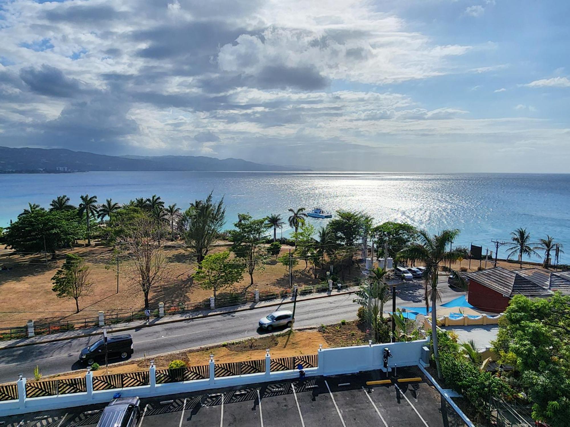 Hotel 39 Jamaica Montego Bay Ngoại thất bức ảnh