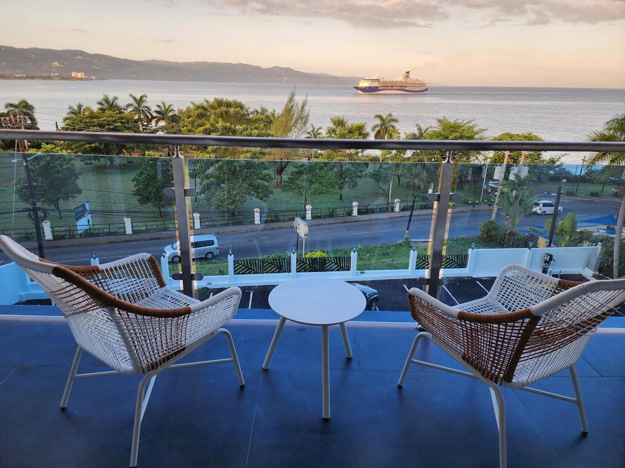 Hotel 39 Jamaica Montego Bay Phòng bức ảnh